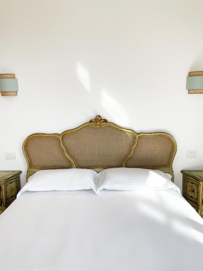 Isola - Smart Aparthotel メッシーナ エクステリア 写真