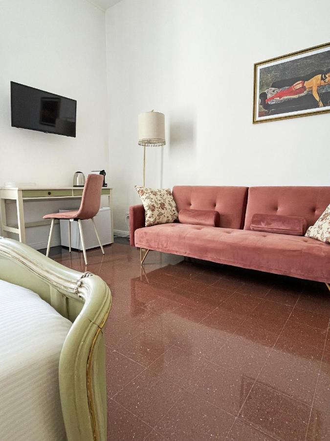 Isola - Smart Aparthotel メッシーナ エクステリア 写真