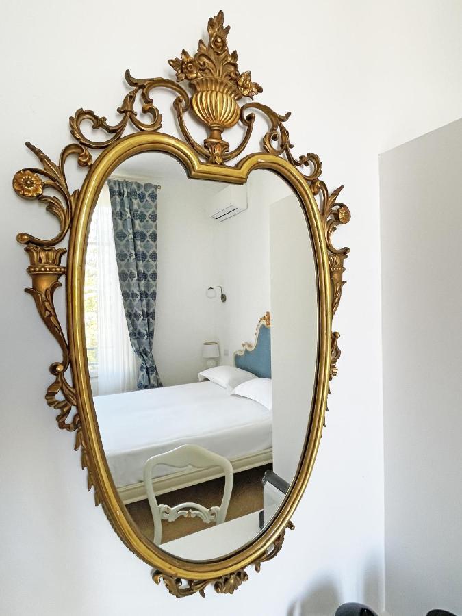 Isola - Smart Aparthotel メッシーナ エクステリア 写真