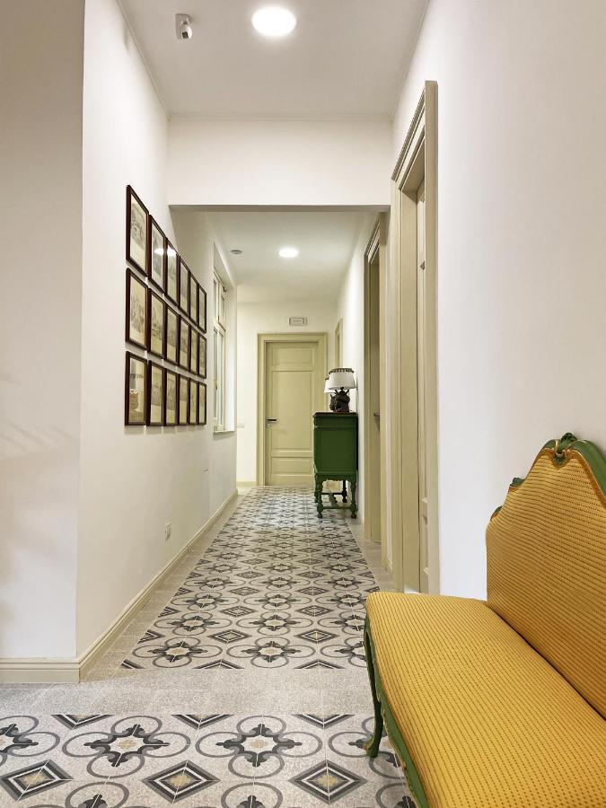 Isola - Smart Aparthotel メッシーナ エクステリア 写真