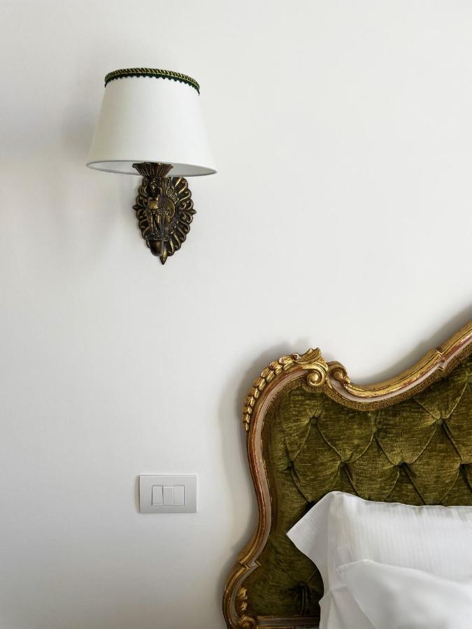 Isola - Smart Aparthotel メッシーナ エクステリア 写真